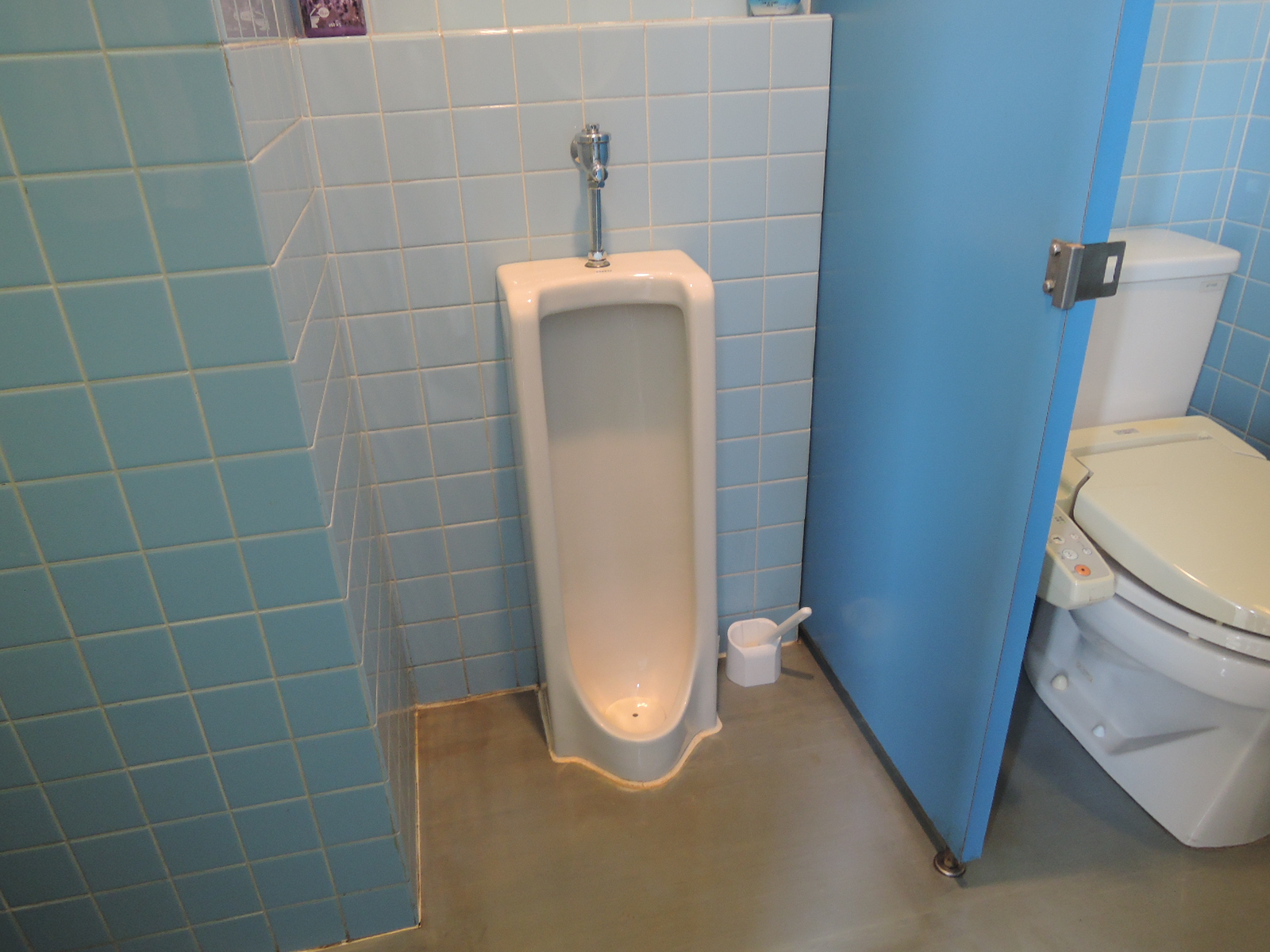 男性用トイレ