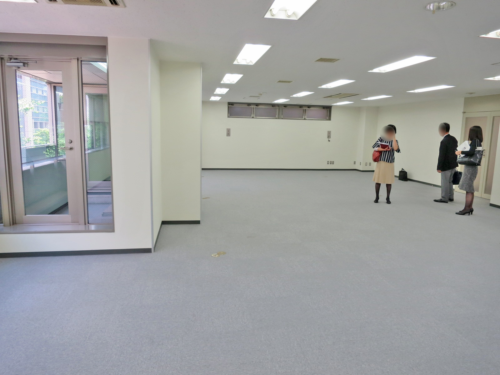別角度からの様子