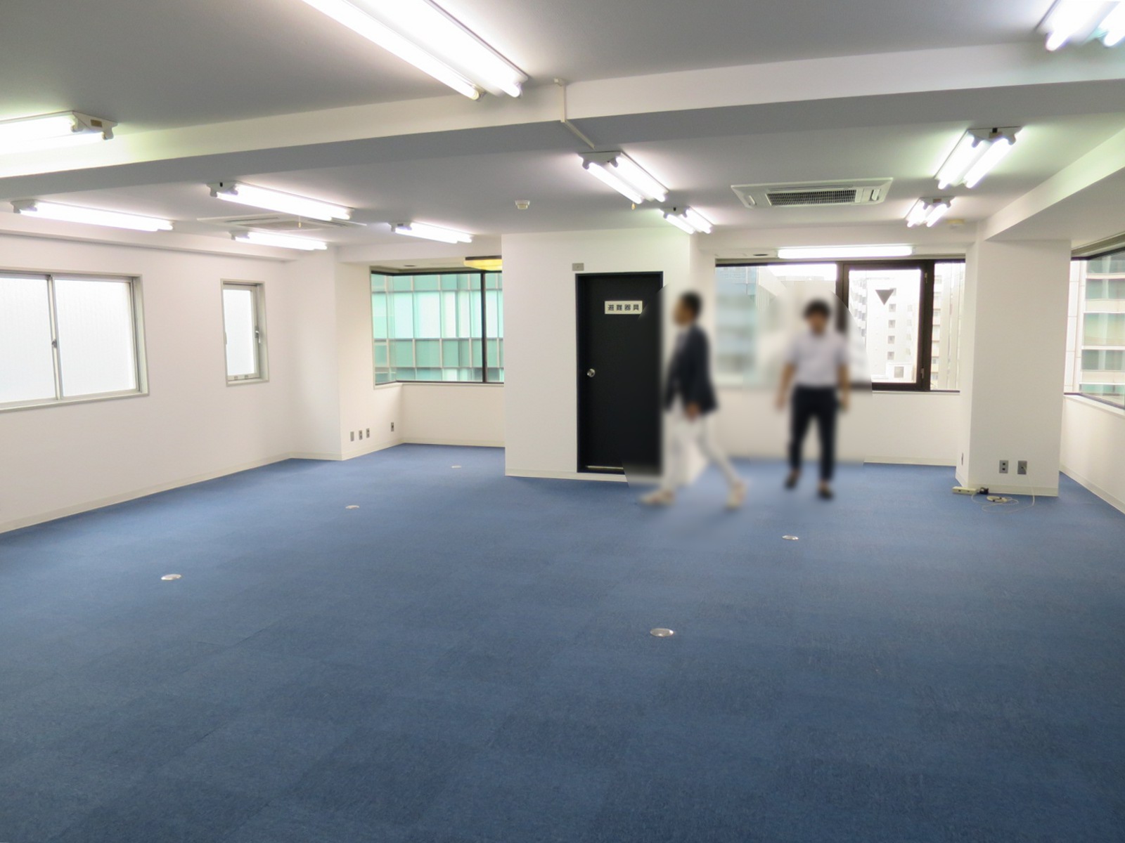 オフィス室内参考画像