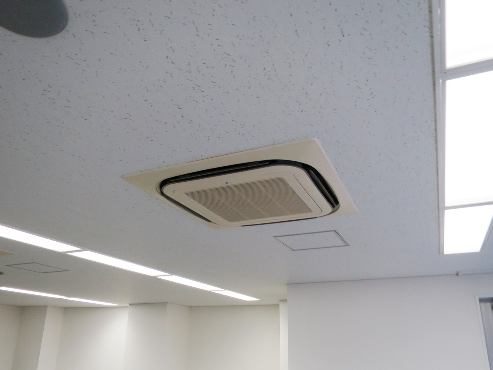空調吹き出し口