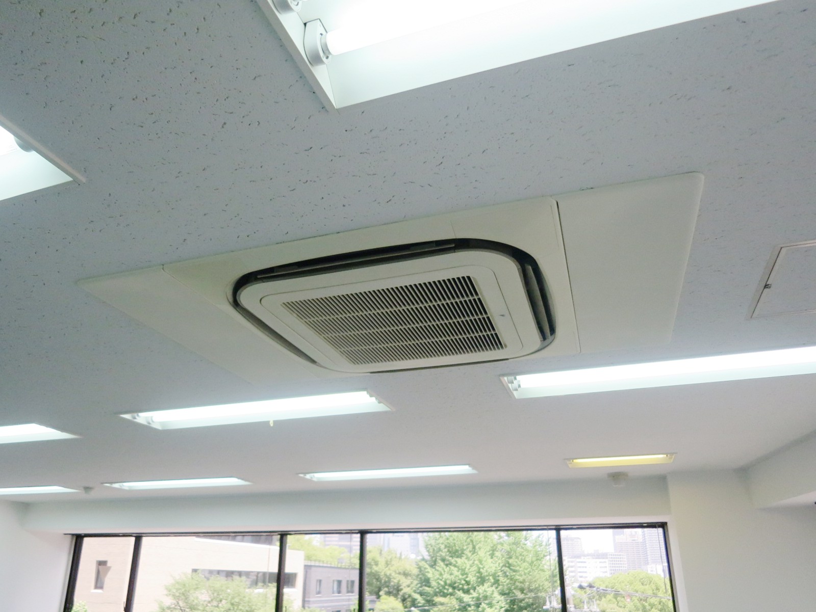 空調機器