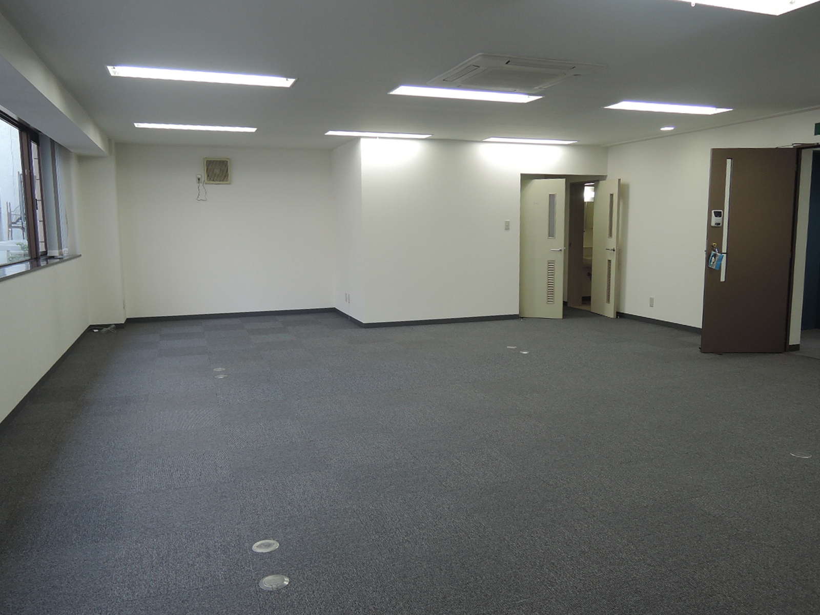 オフィス室内参考画像(3階)