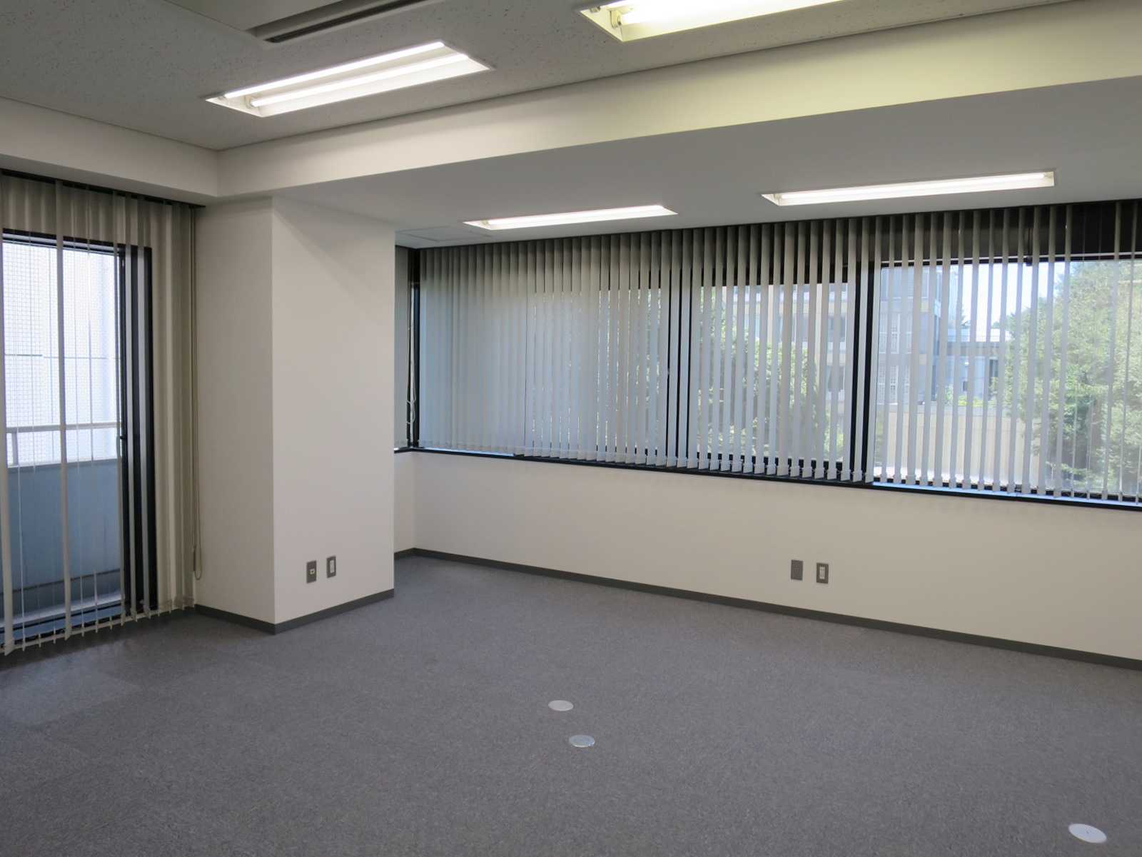 オフィス室内参考画像(4階)