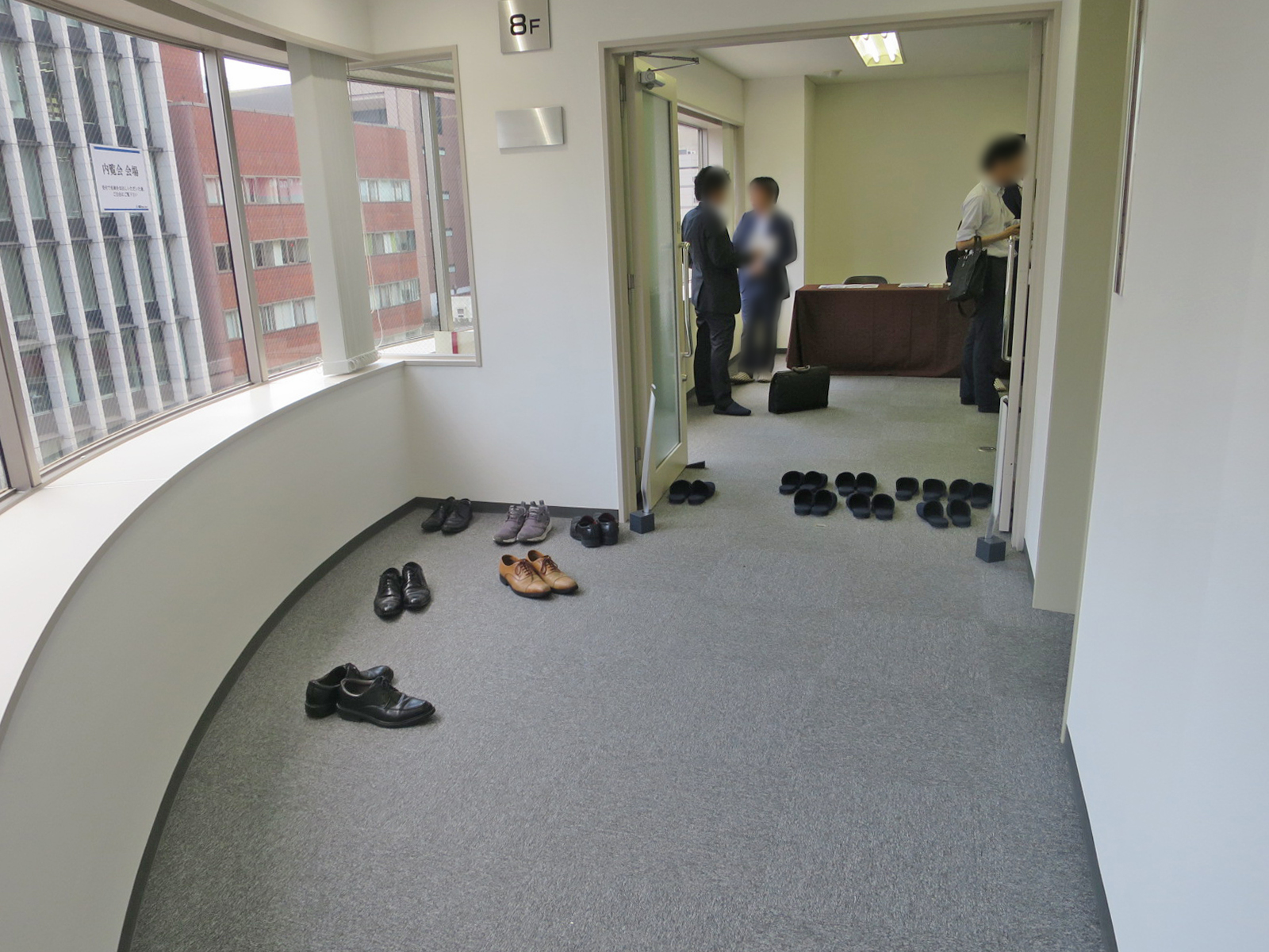 貸室出入口