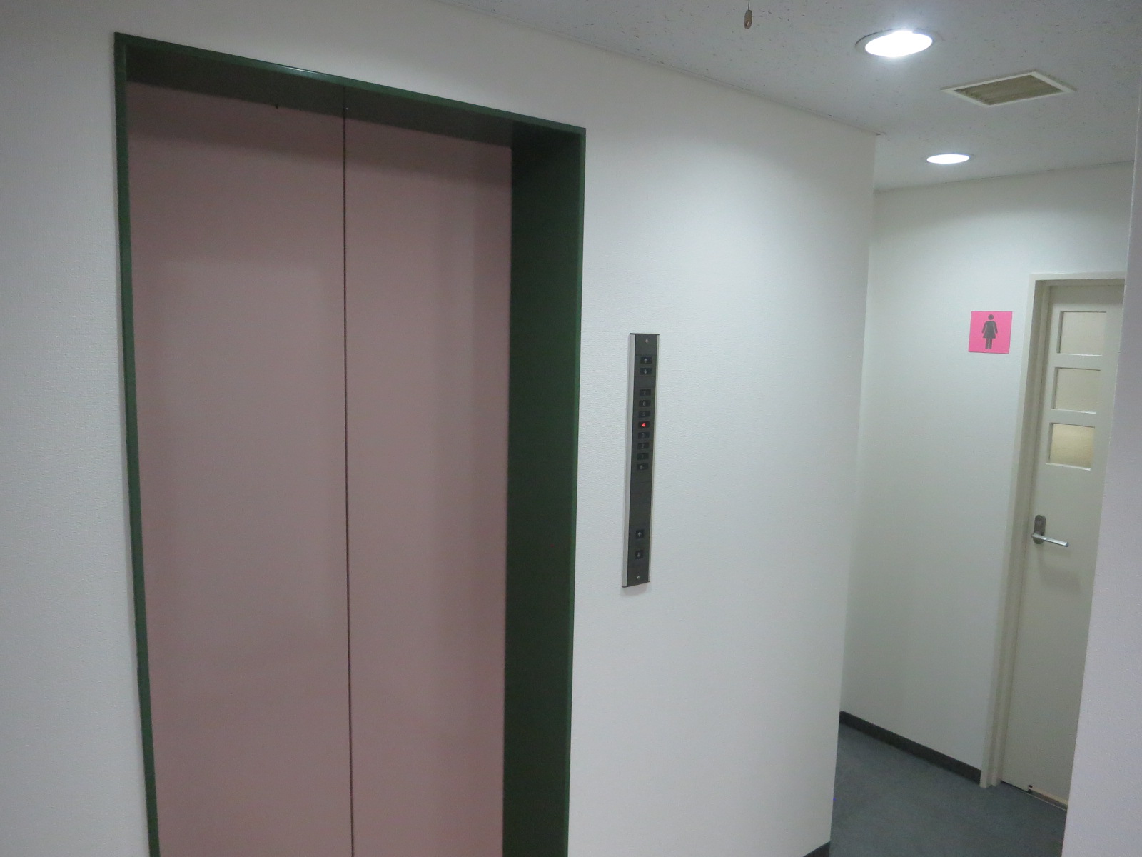 エレベーター