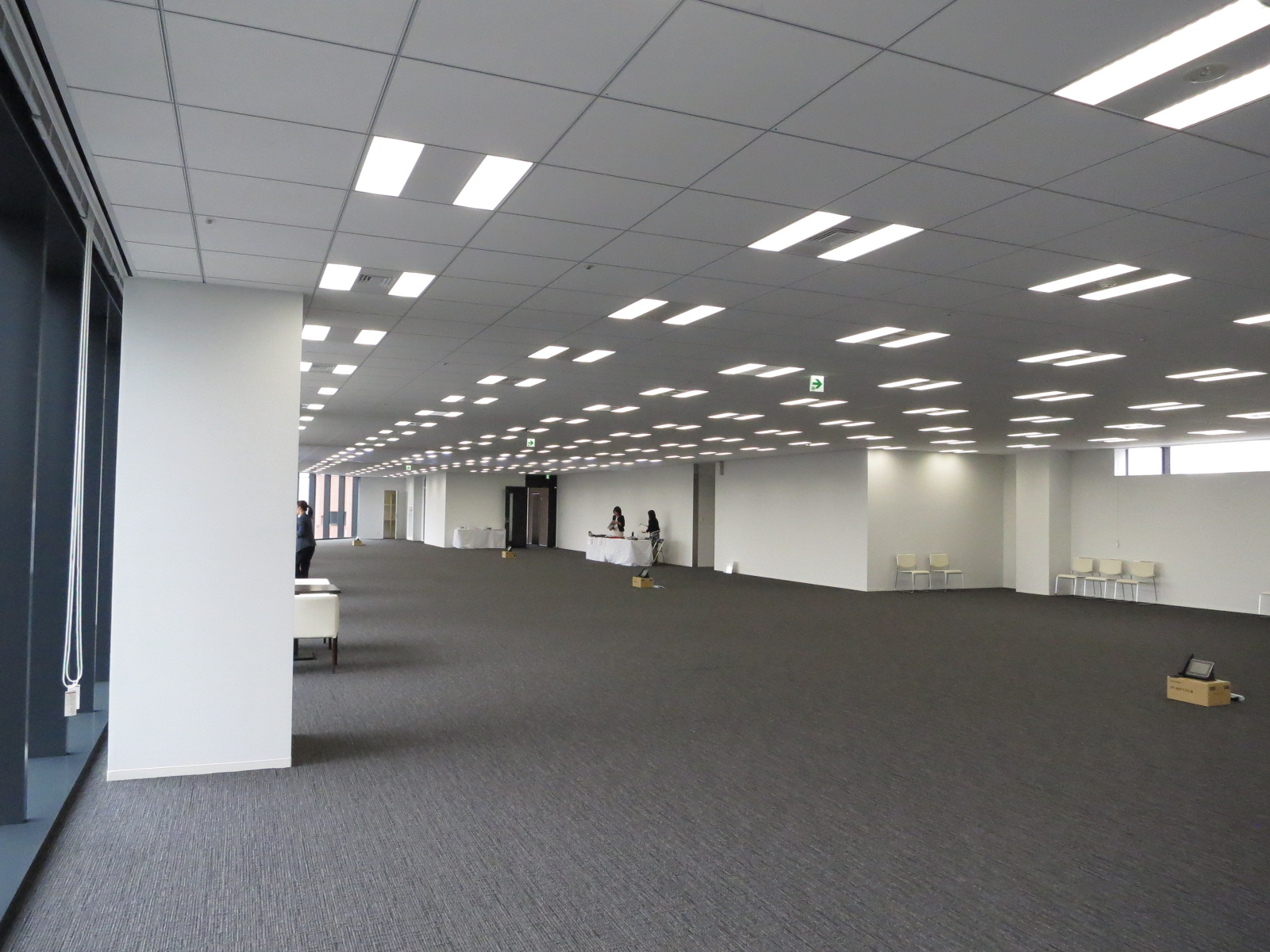貸室奥から見た様子