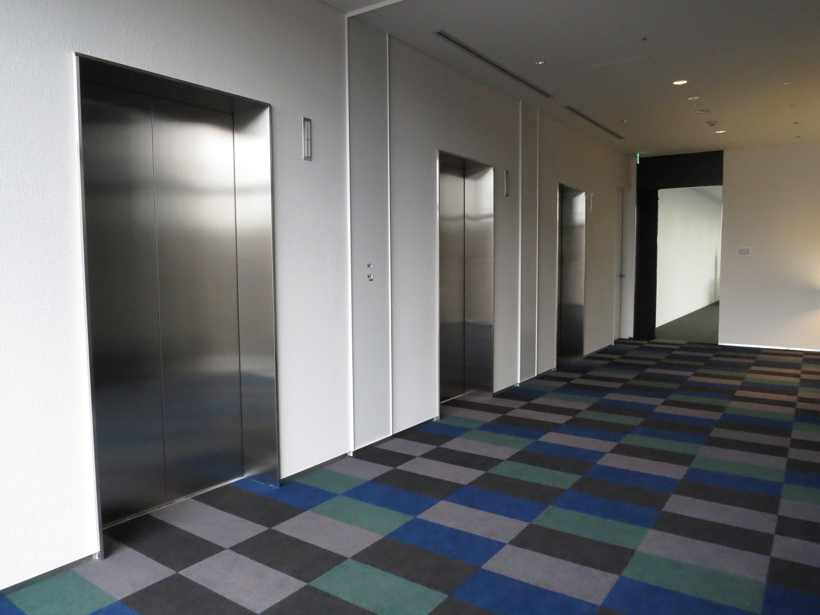エレベーターホール