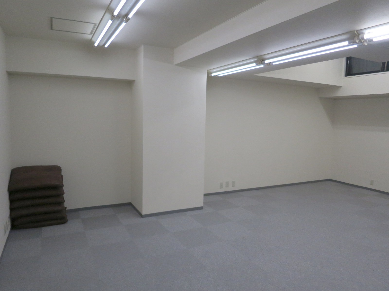 オフィス室内参考画像(※地下1階)