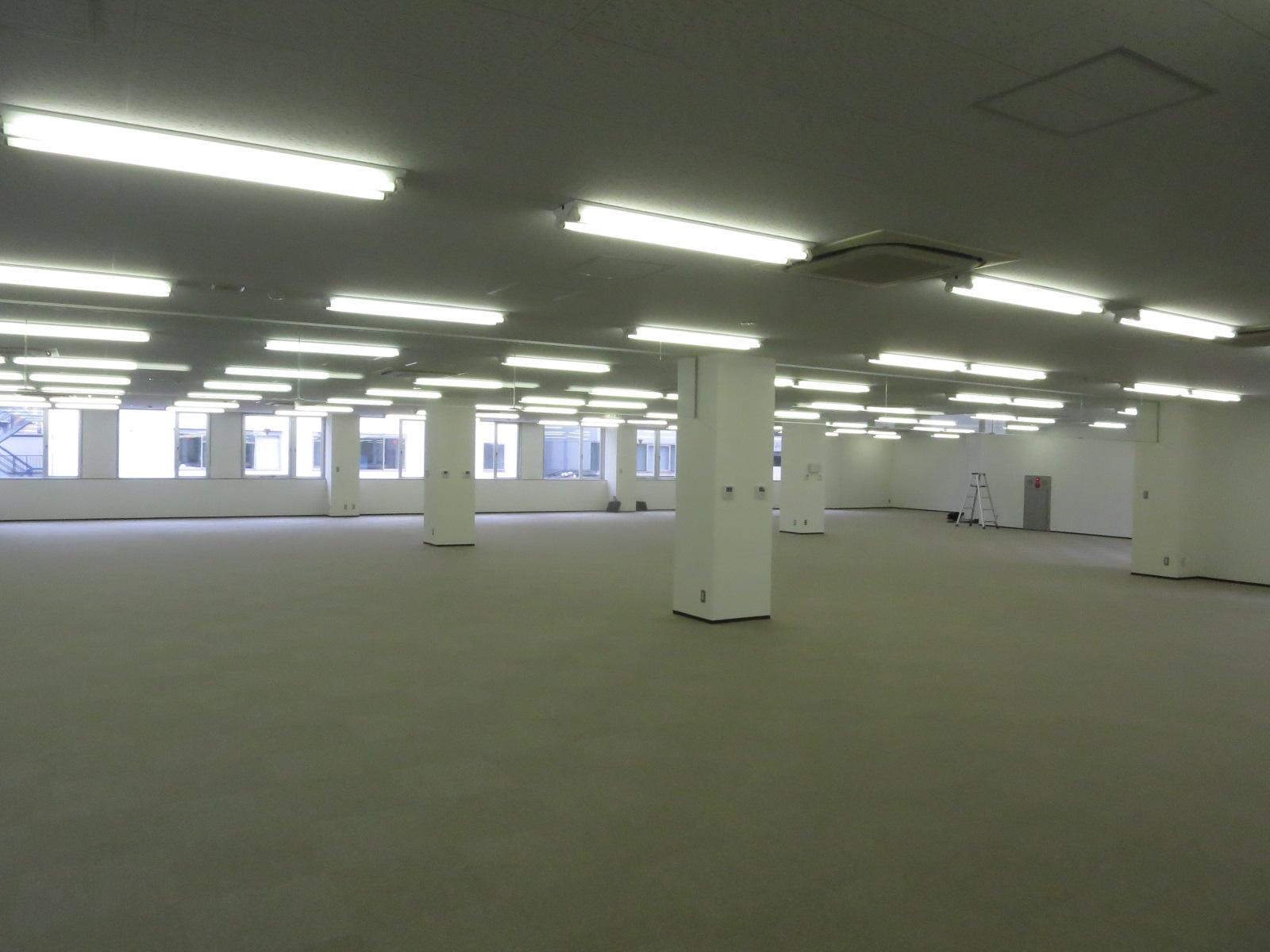 オフィス室内参考画像(※4階・206坪)