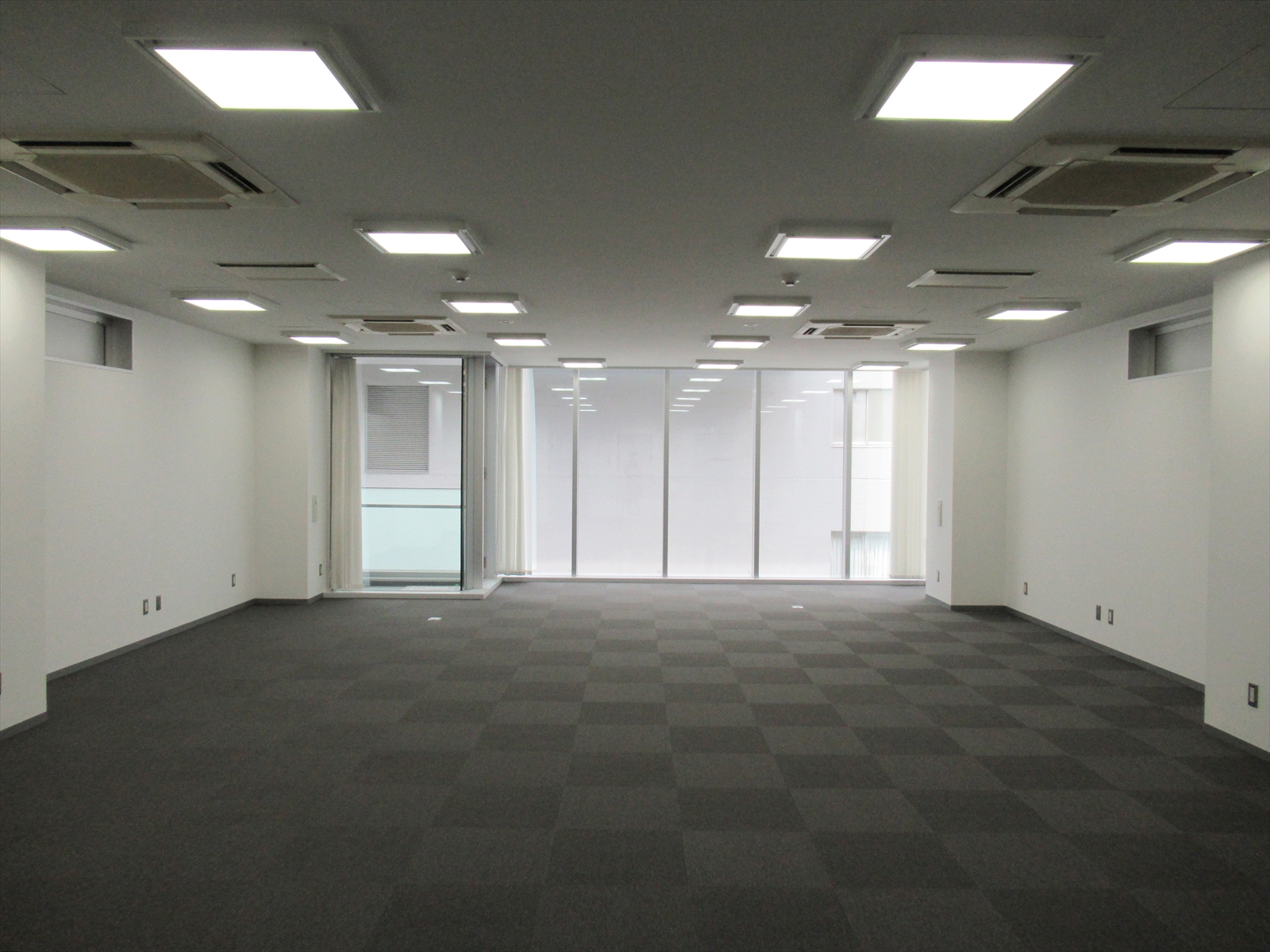 オフィス室内参考画像（7階・約29坪）