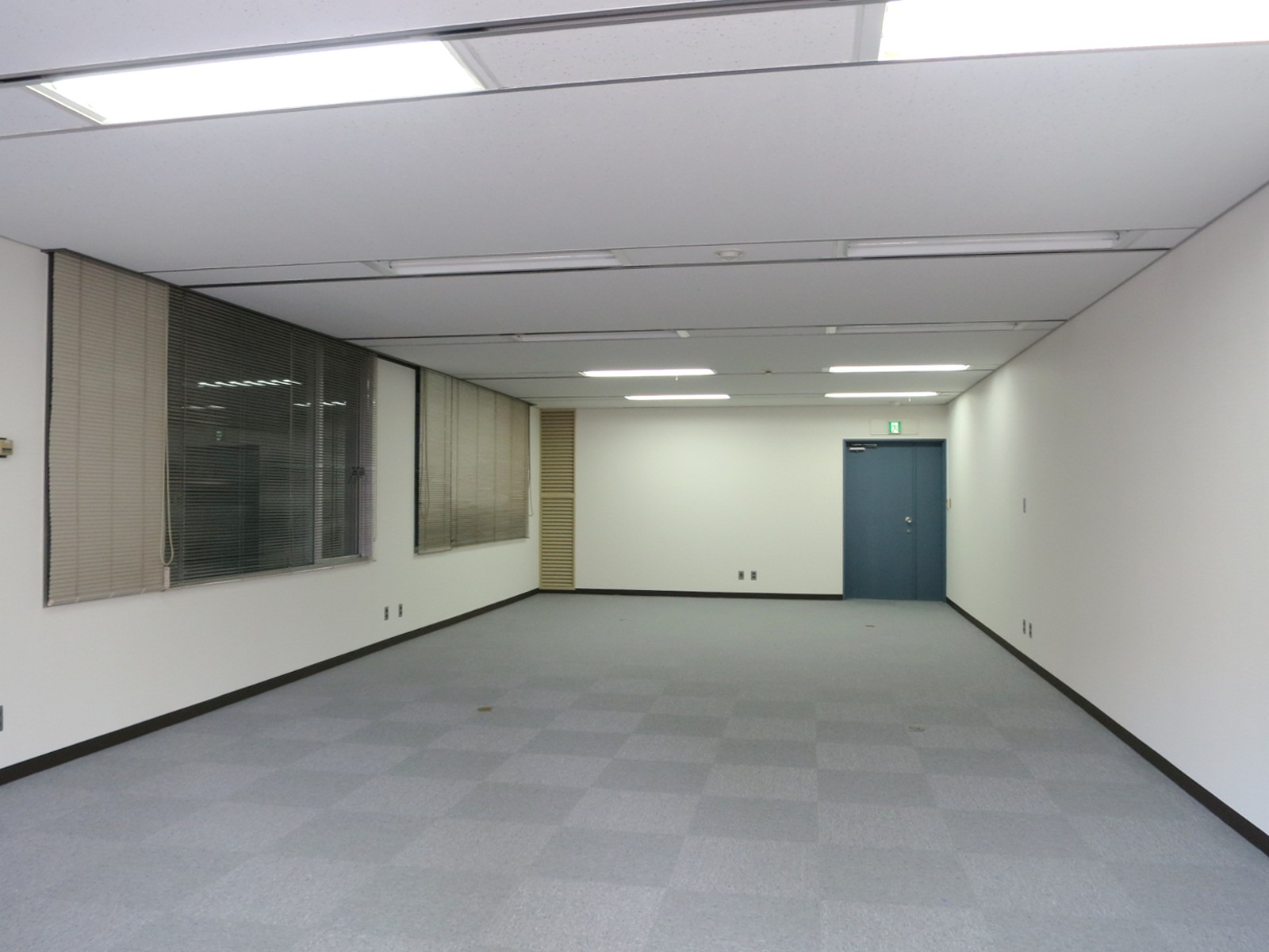 オフィス室内参考画像(202)
