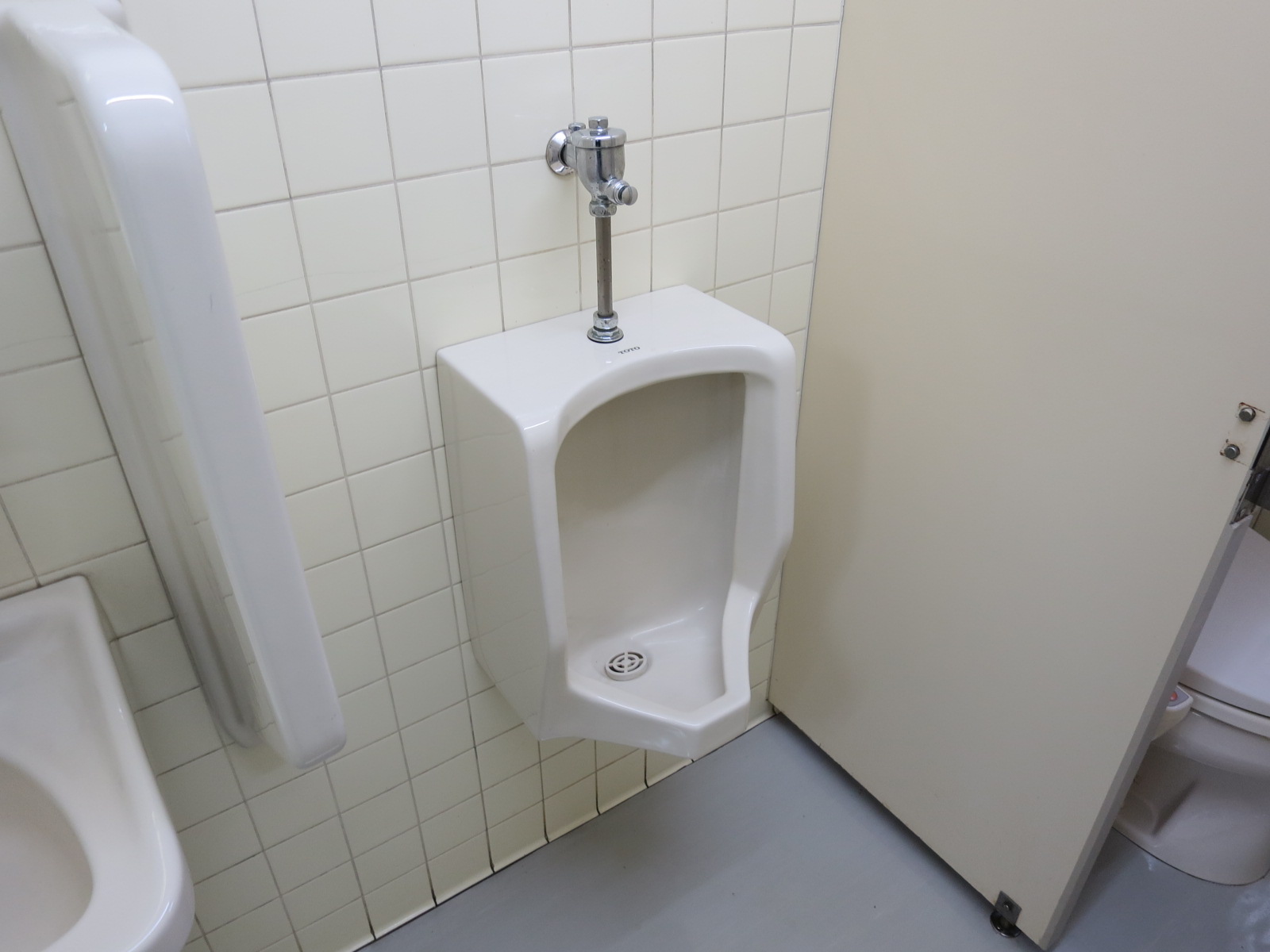 男性用トイレ