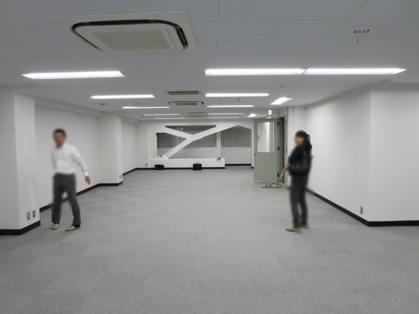 オフィス室内参考画像