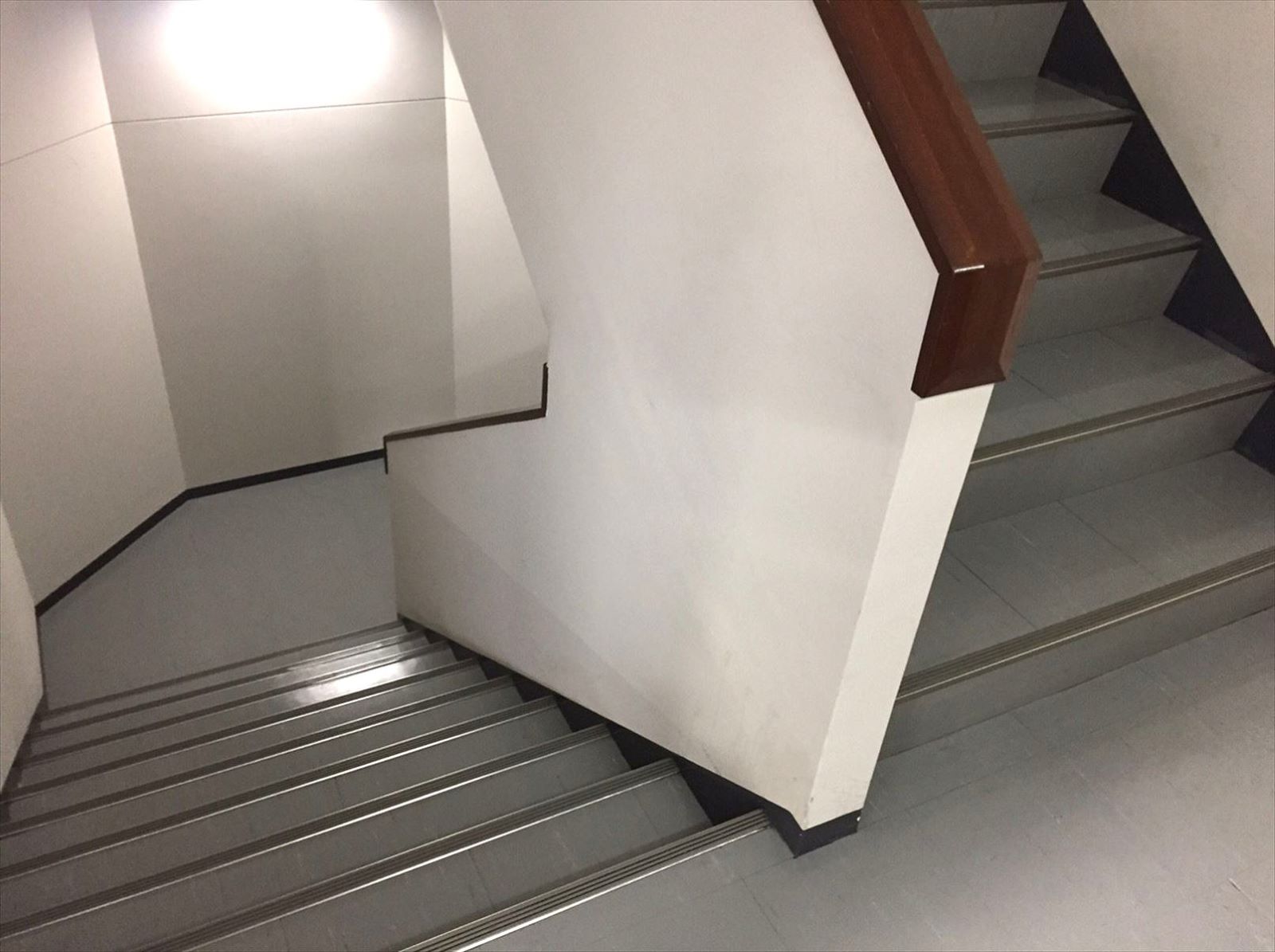 内階段