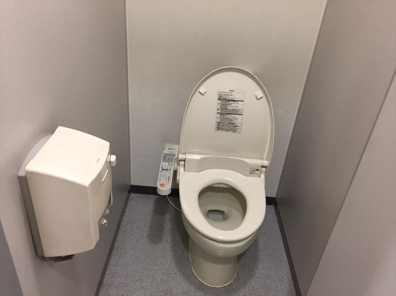 個室トイレ