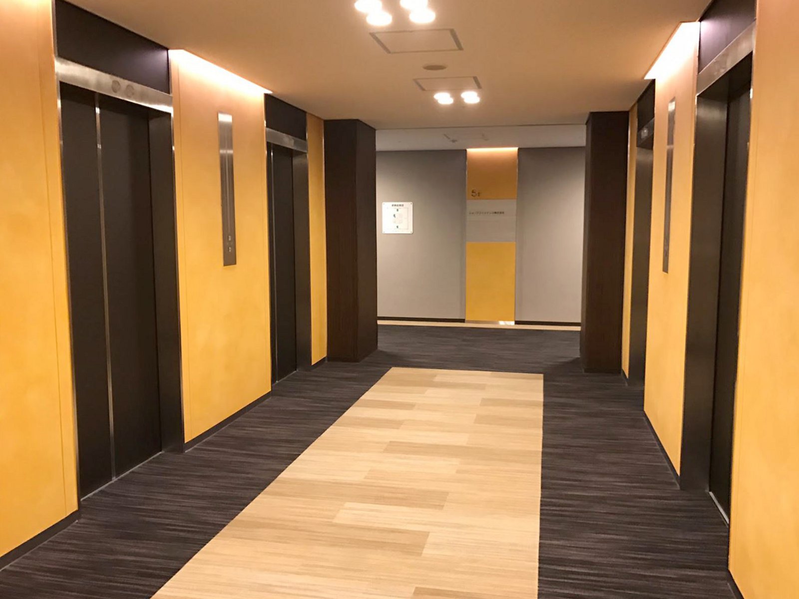 エレベーターホール
