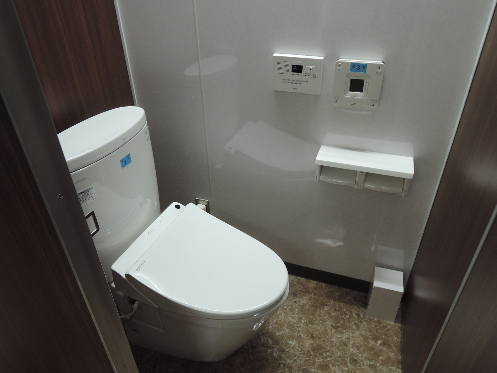 トイレ個室