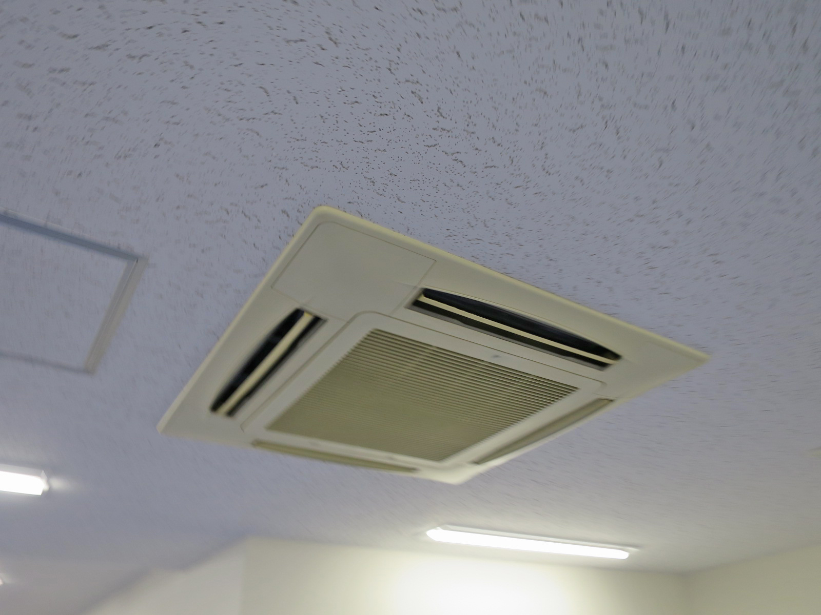 空調機器