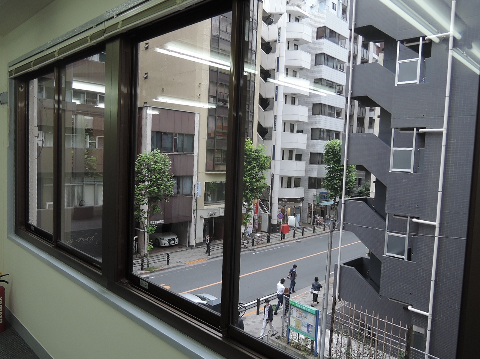 窓際の様子
