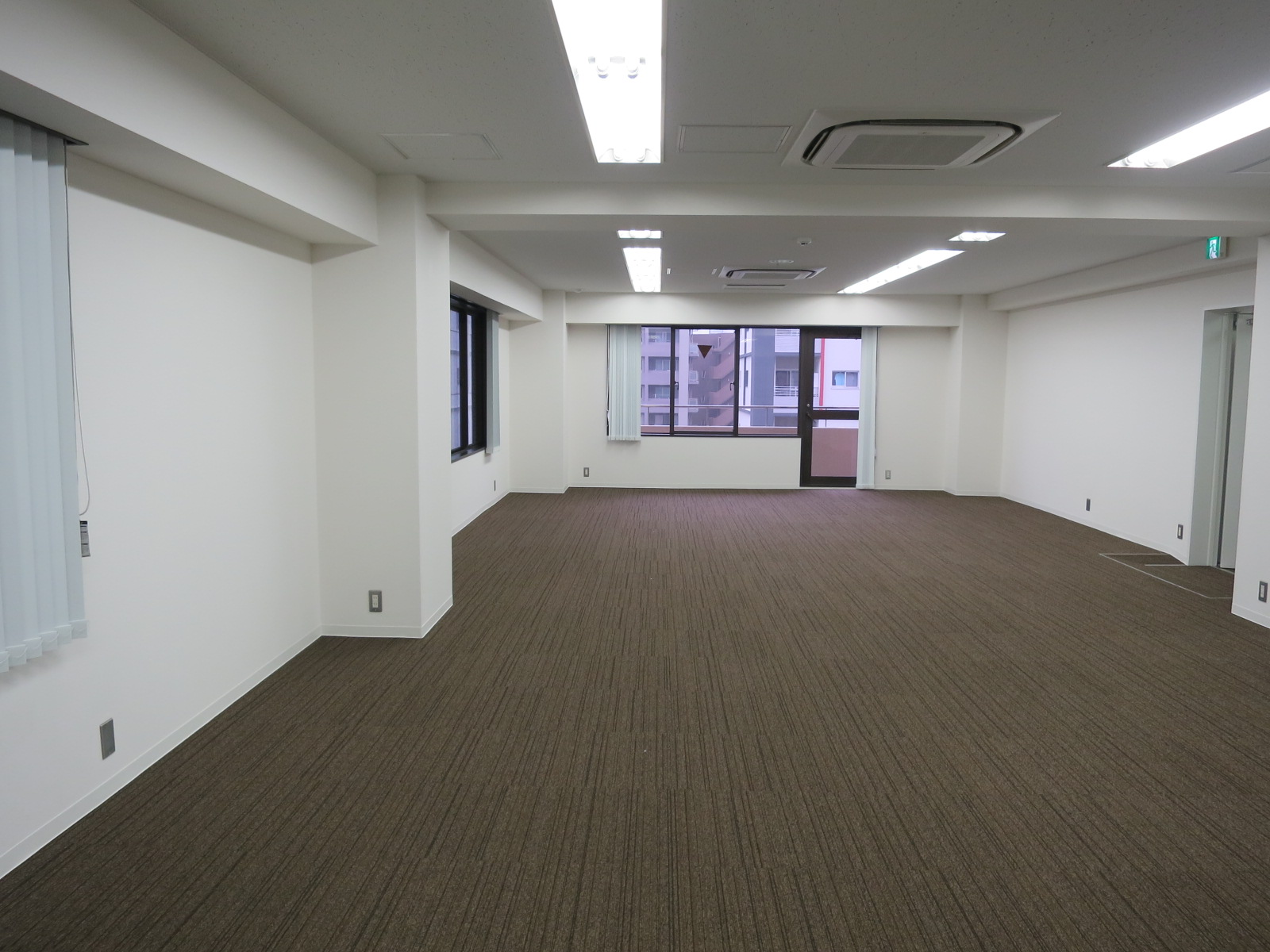 オフィス室内参考画像(6階・約30坪)