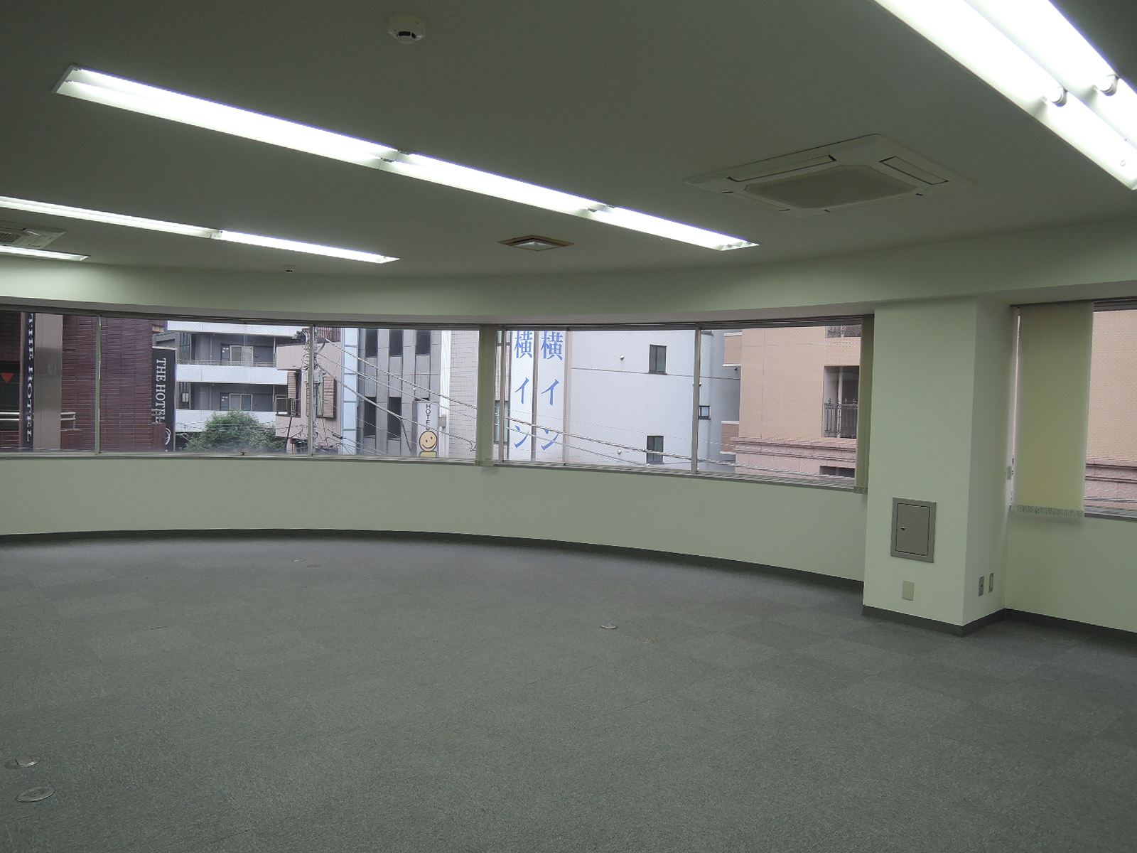 別角度からの様子