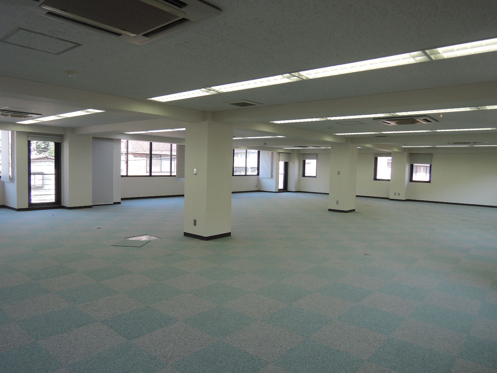 オフィス室内参考画像（3階）