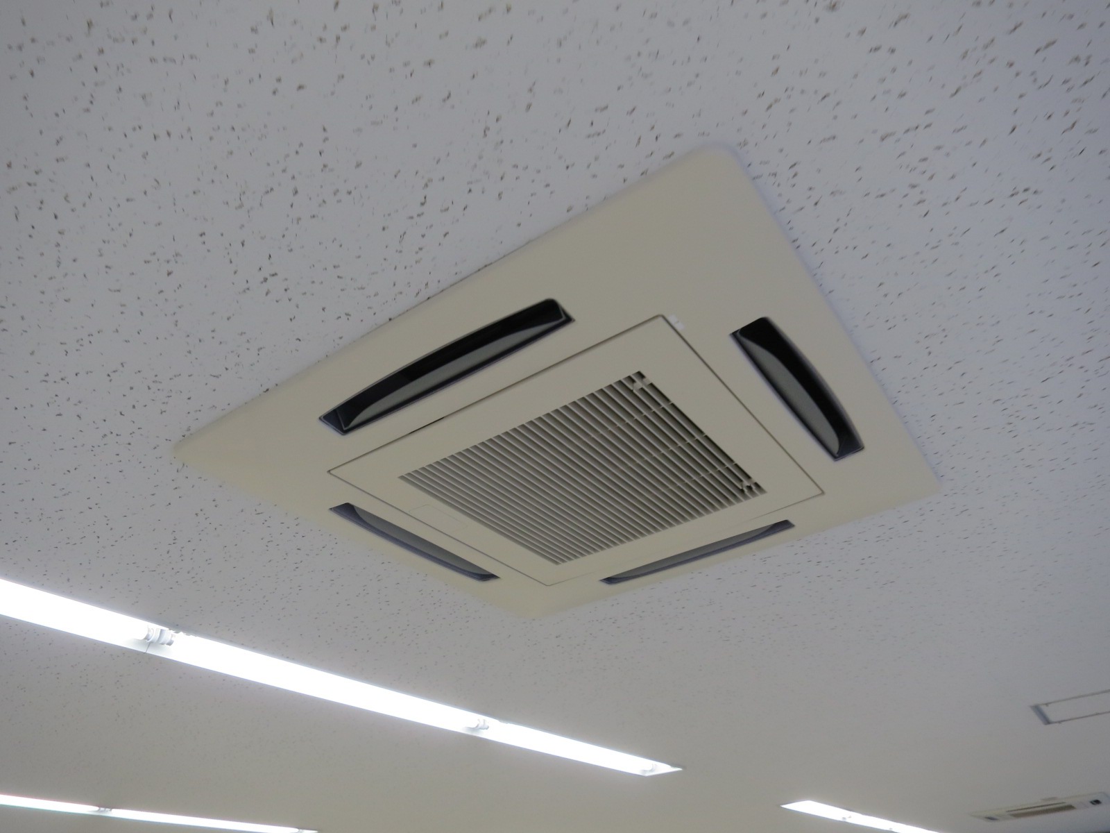 空調