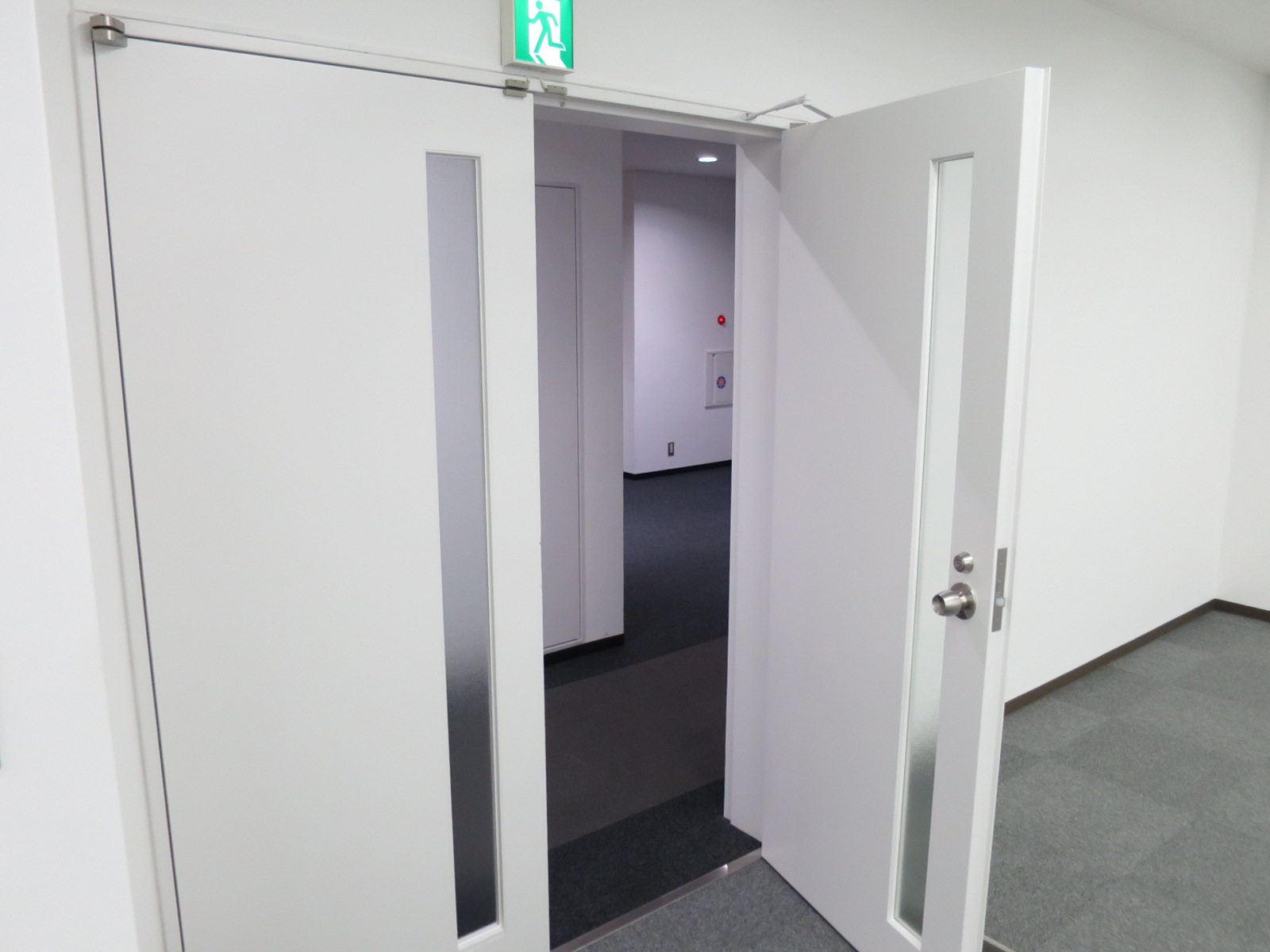 貸室出入口
