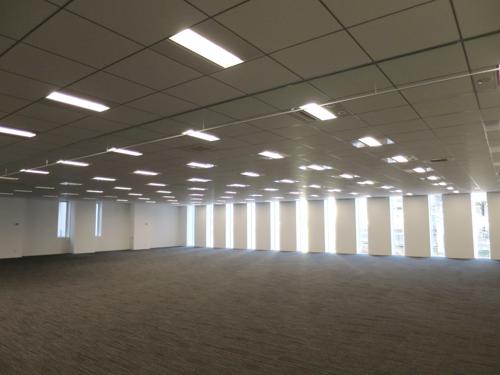 オフィス室内参考画像(4階・215坪)