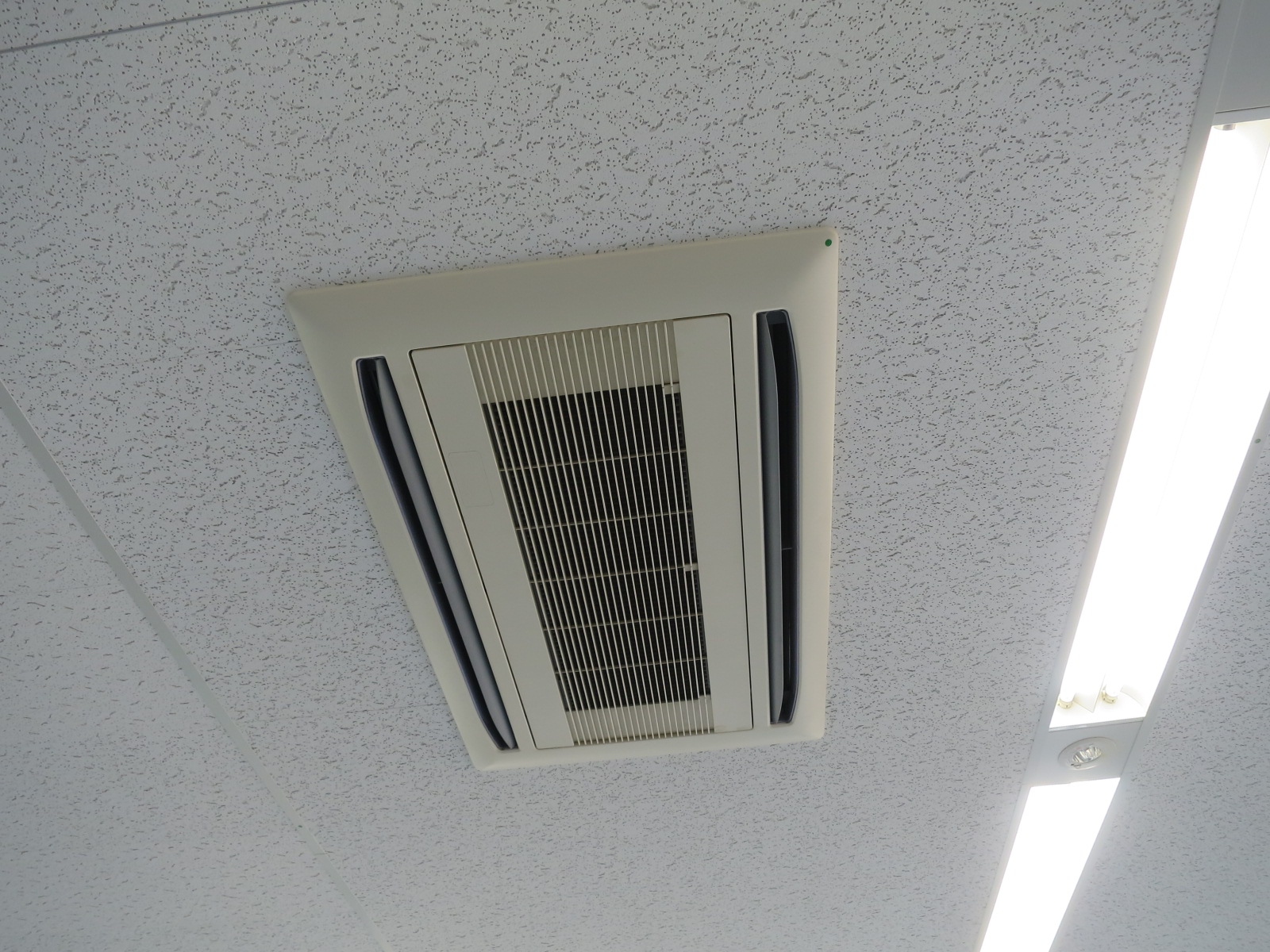 空調機器