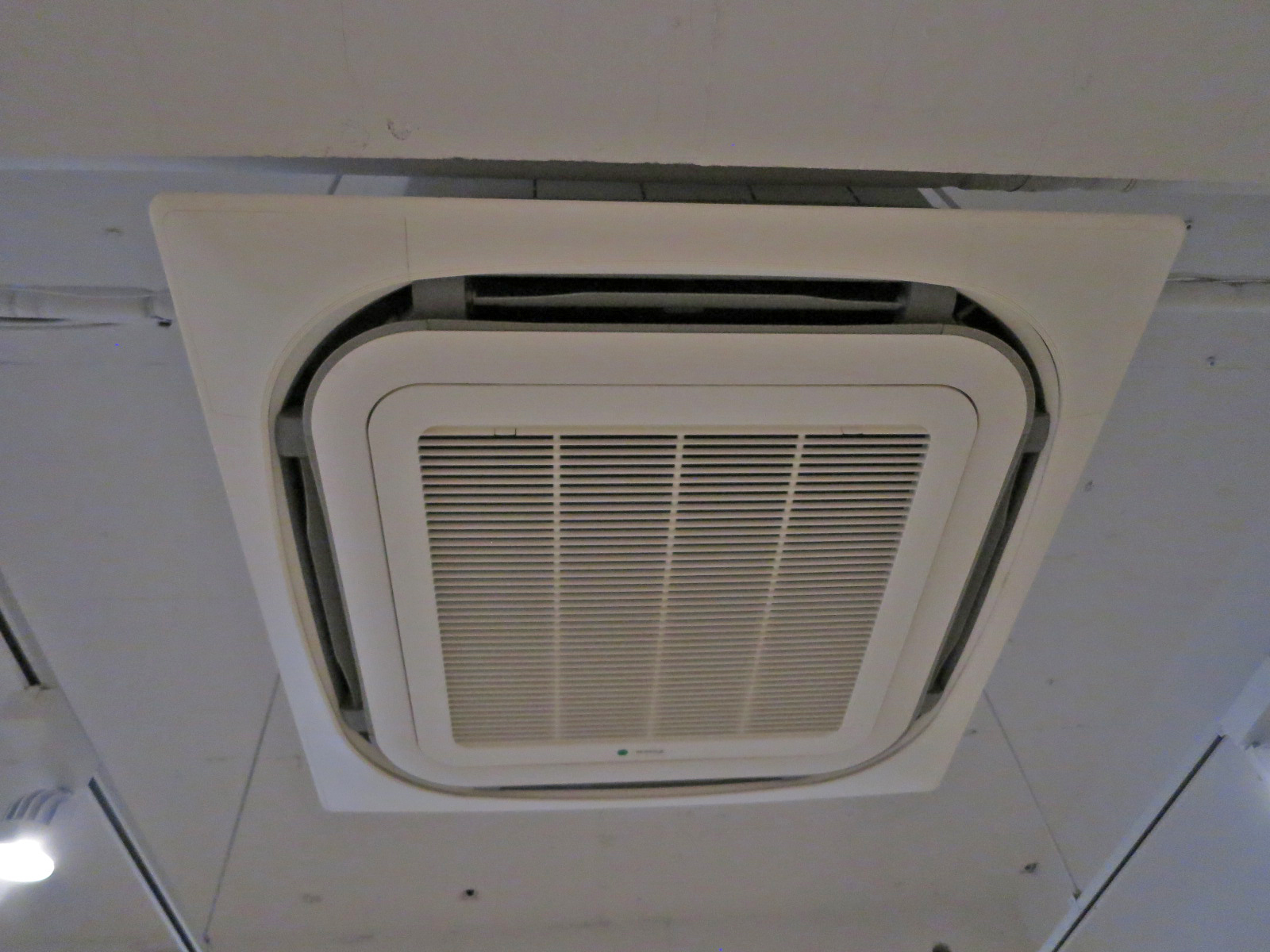 空調機器