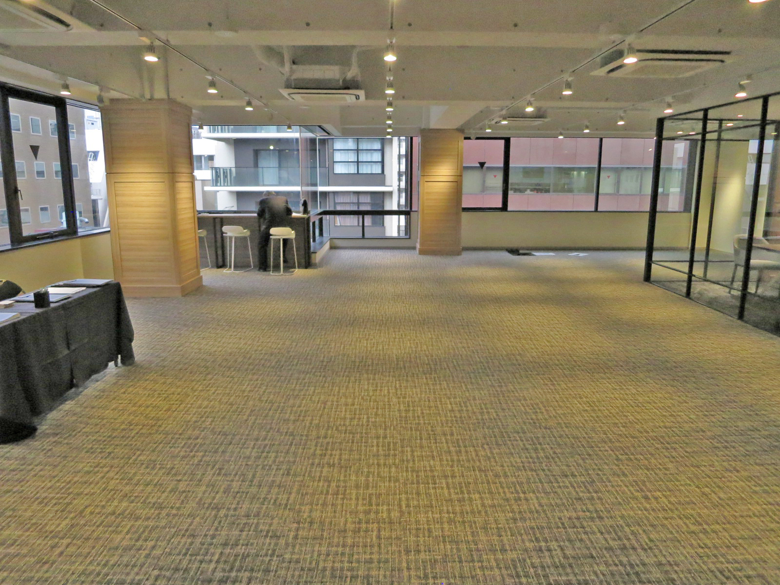オフィス室内参考画像(6階)