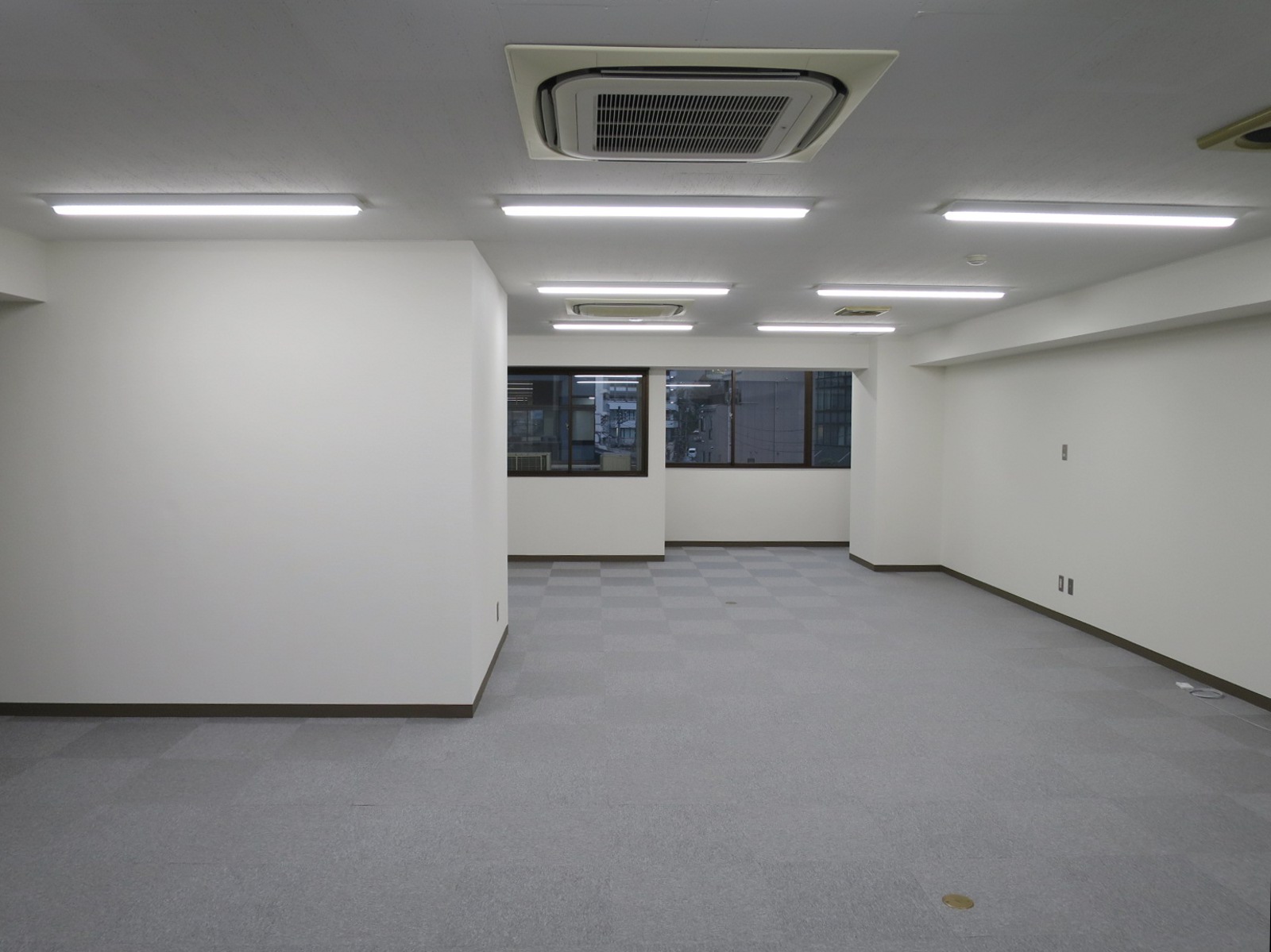 別角度の様子