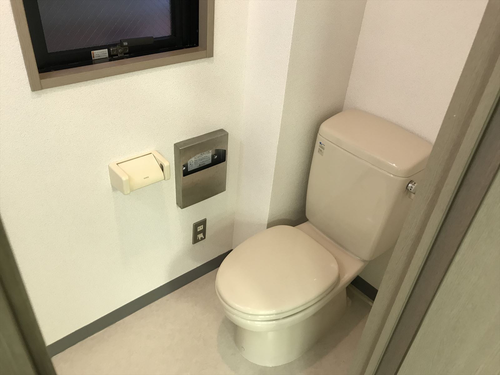 個室トイレ