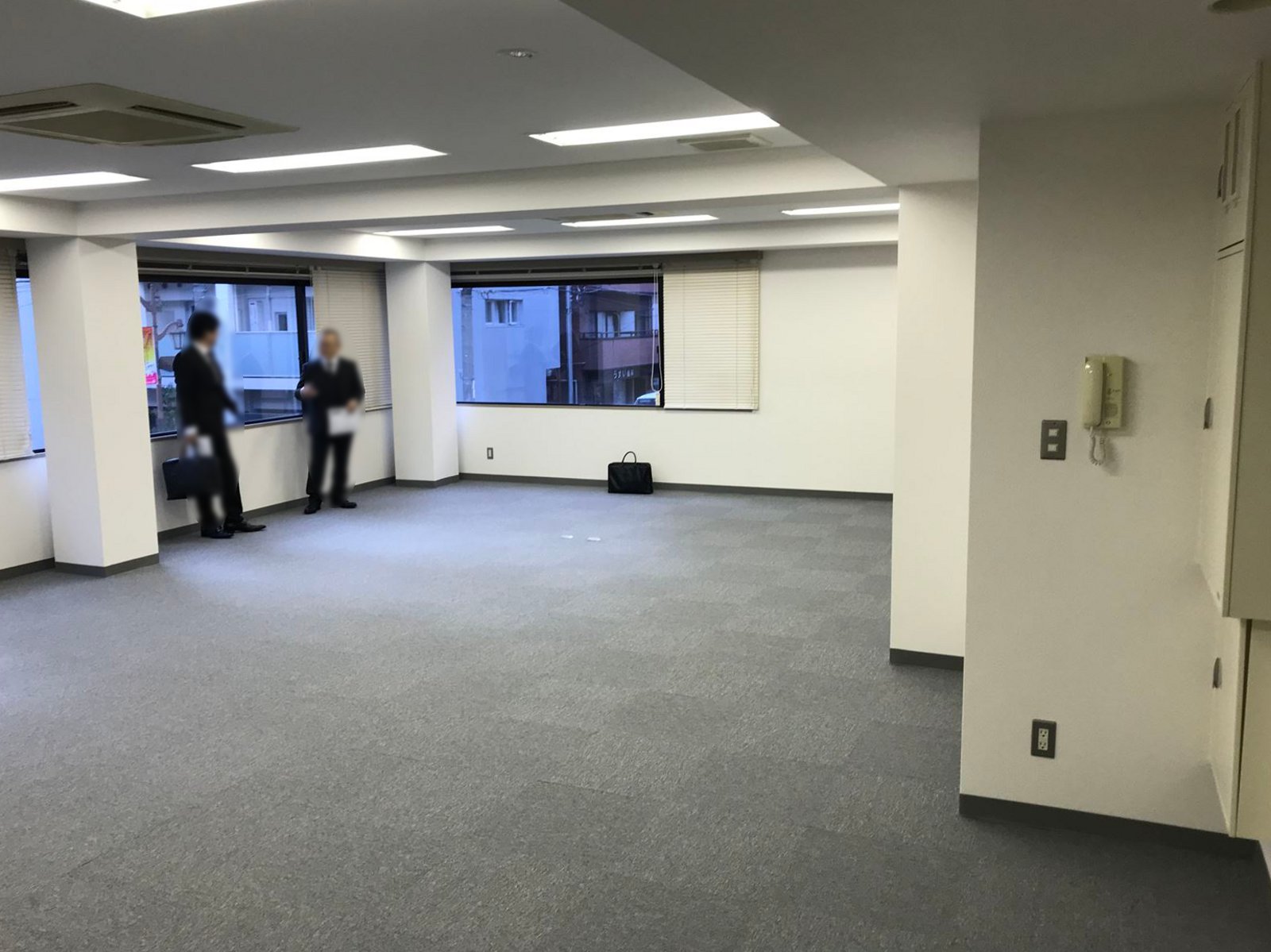 オフィス室内参考画像