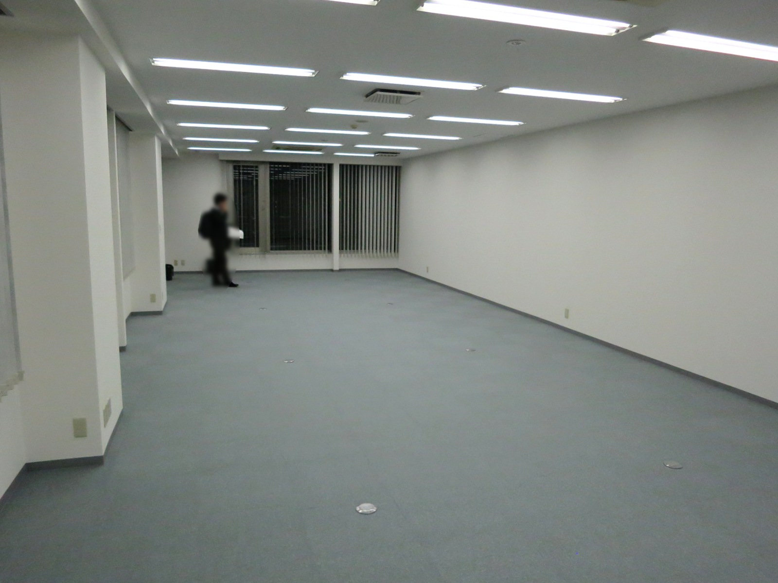 オフィス室内参考画像