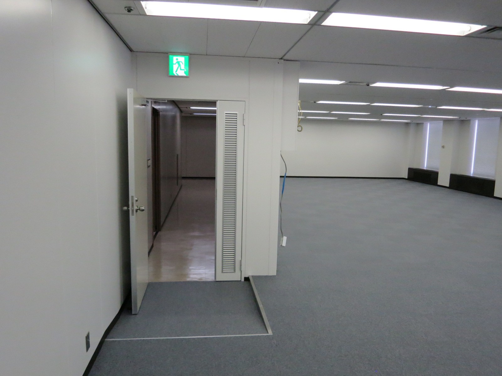 貸室出入口