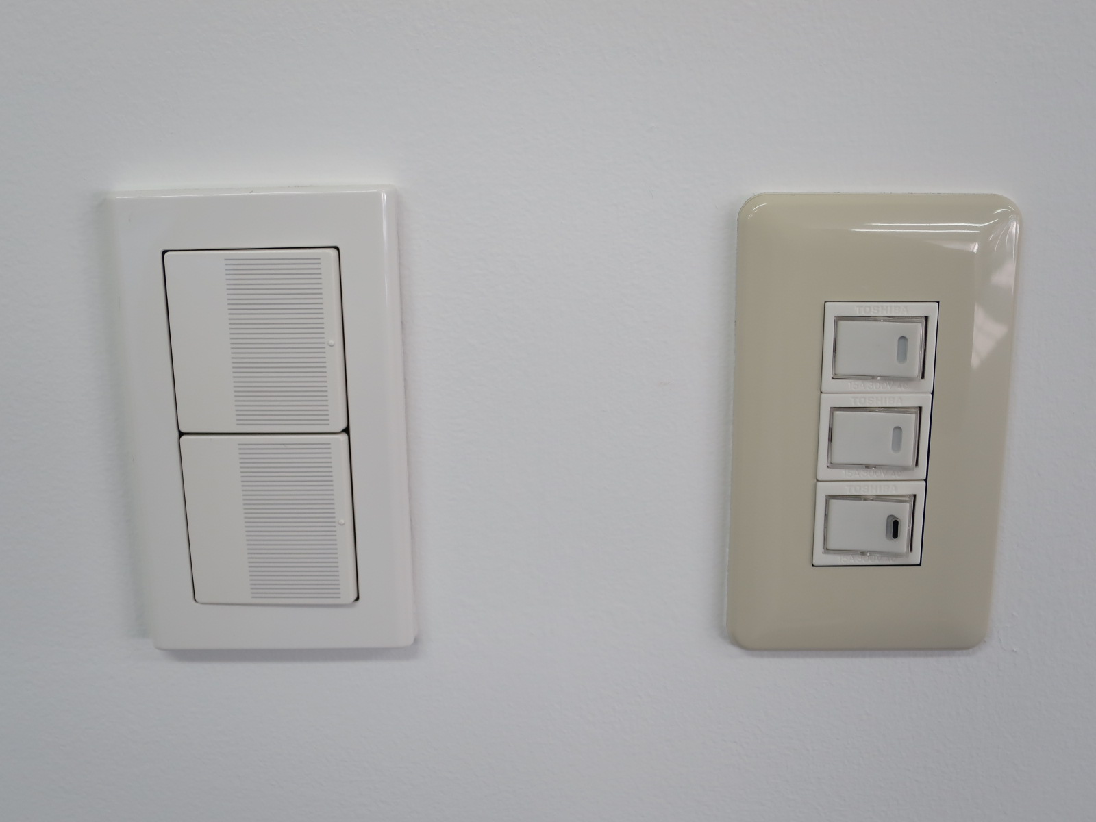 電灯スイッチ