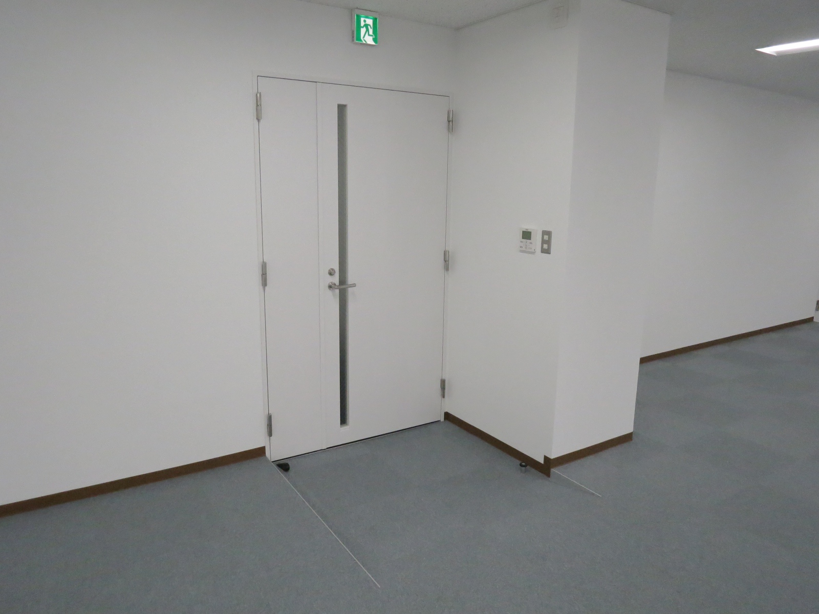 貸室出入口