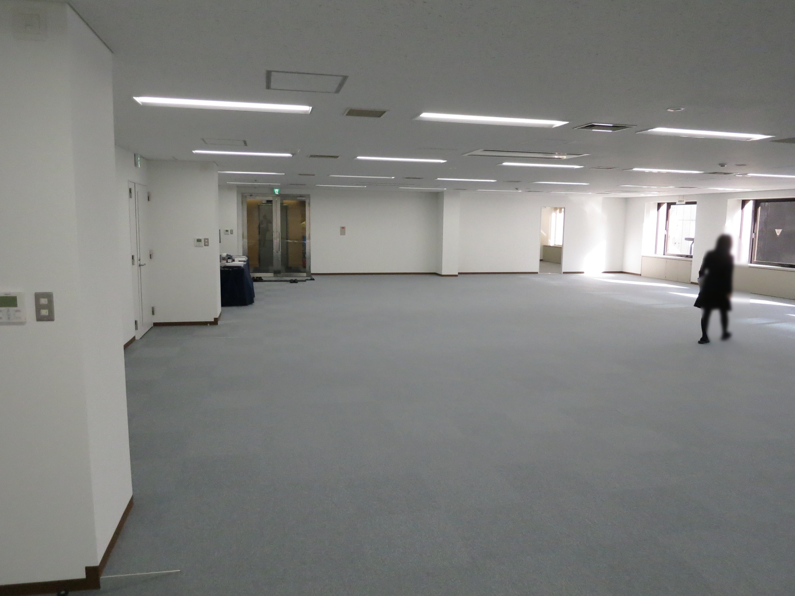 オフィス室内参考画像
