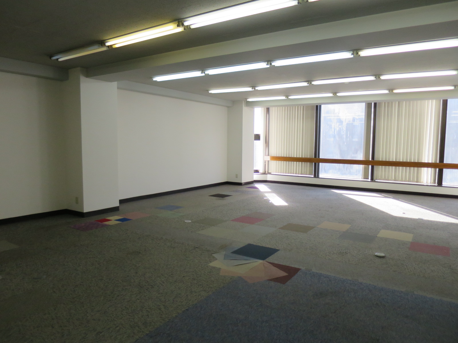 別角度からの様子