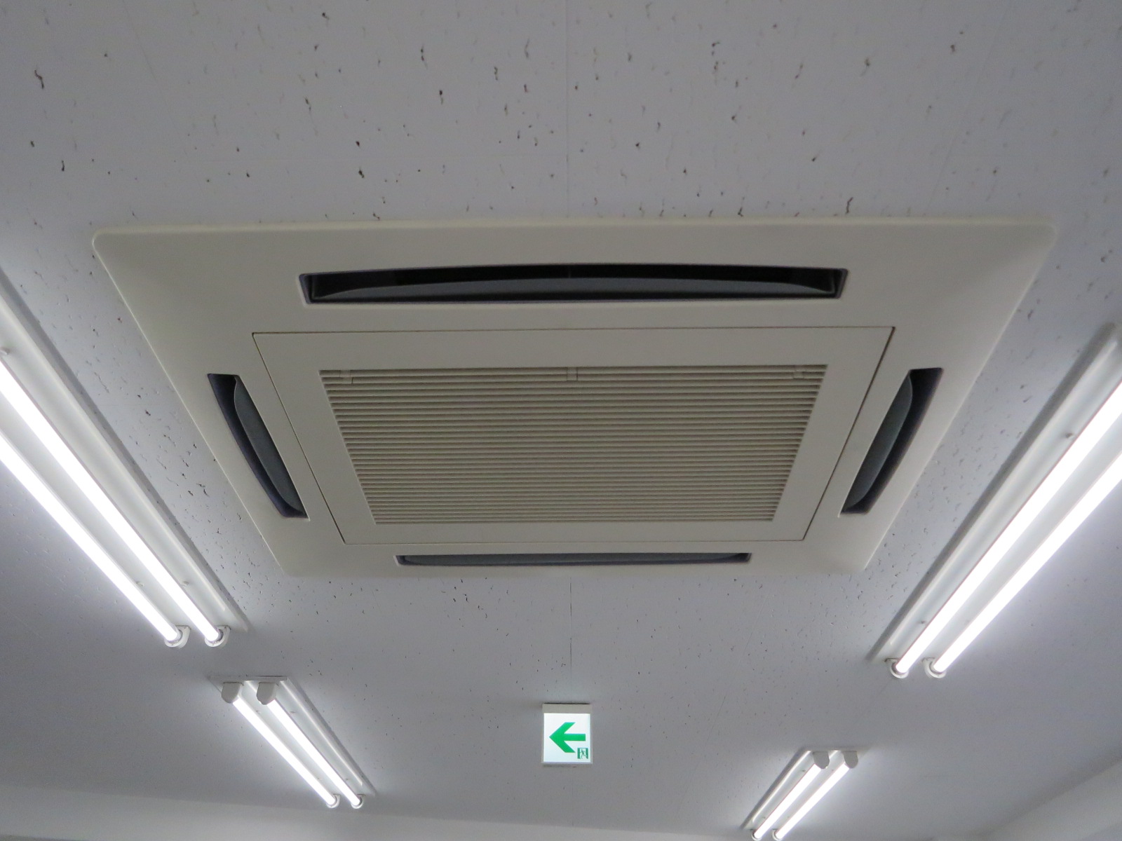 空調