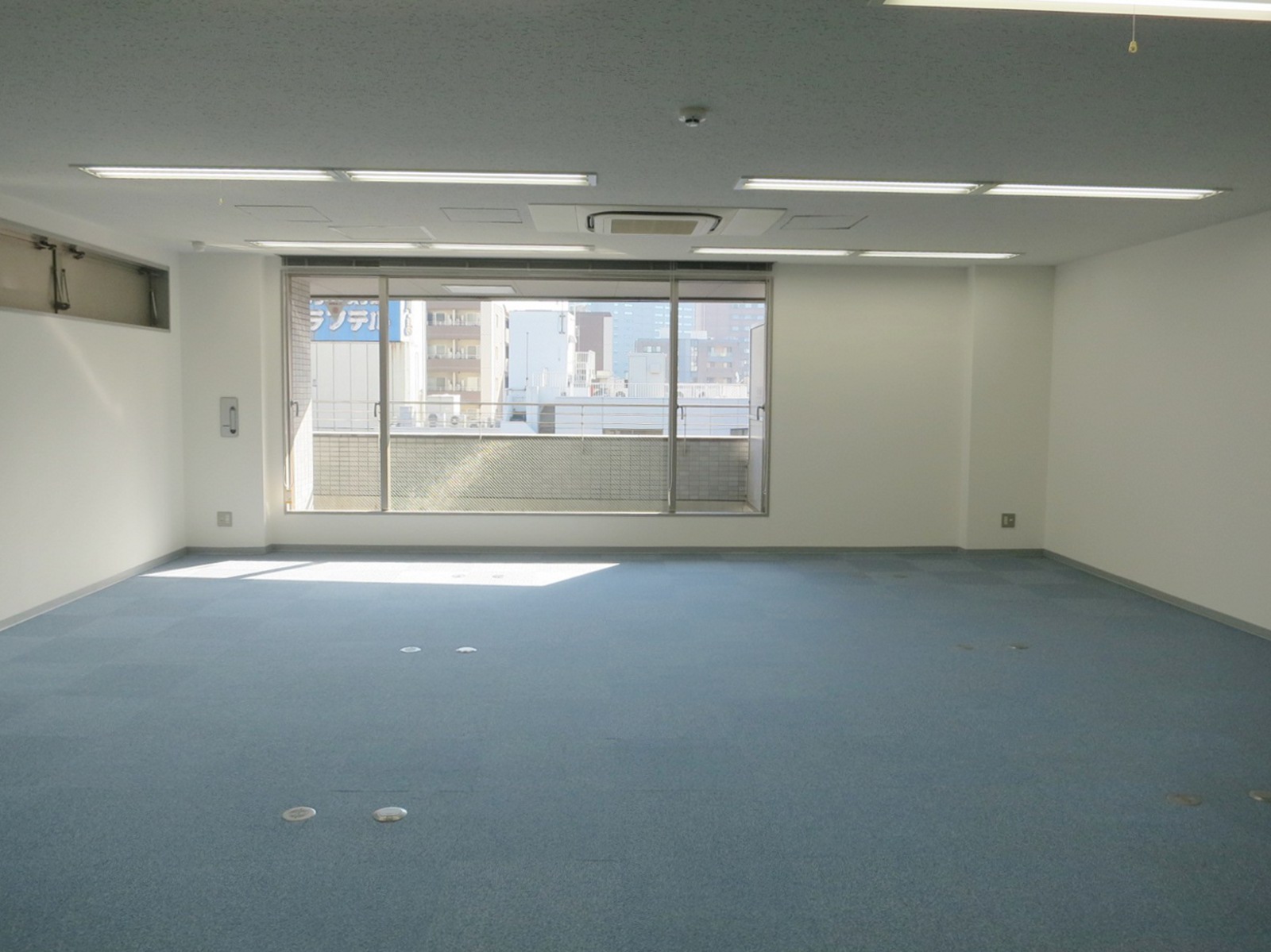 オフィス室内参考画像(8階)