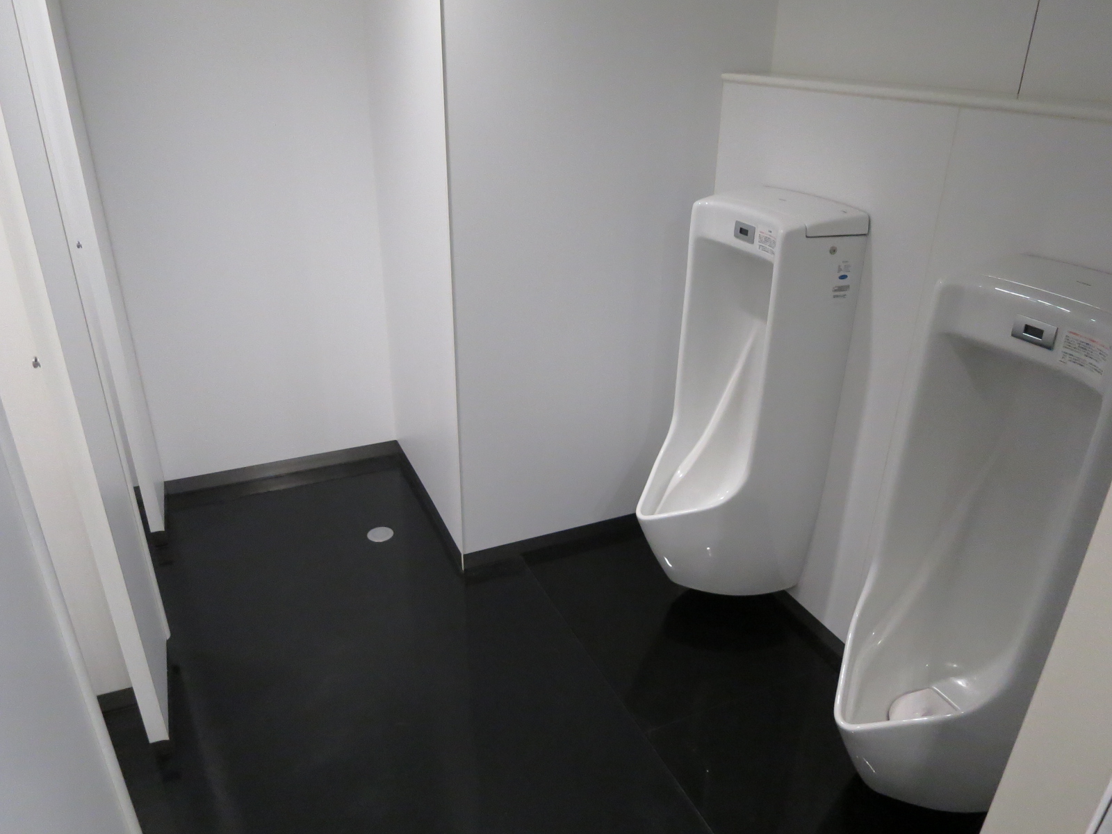 男性用トイレ