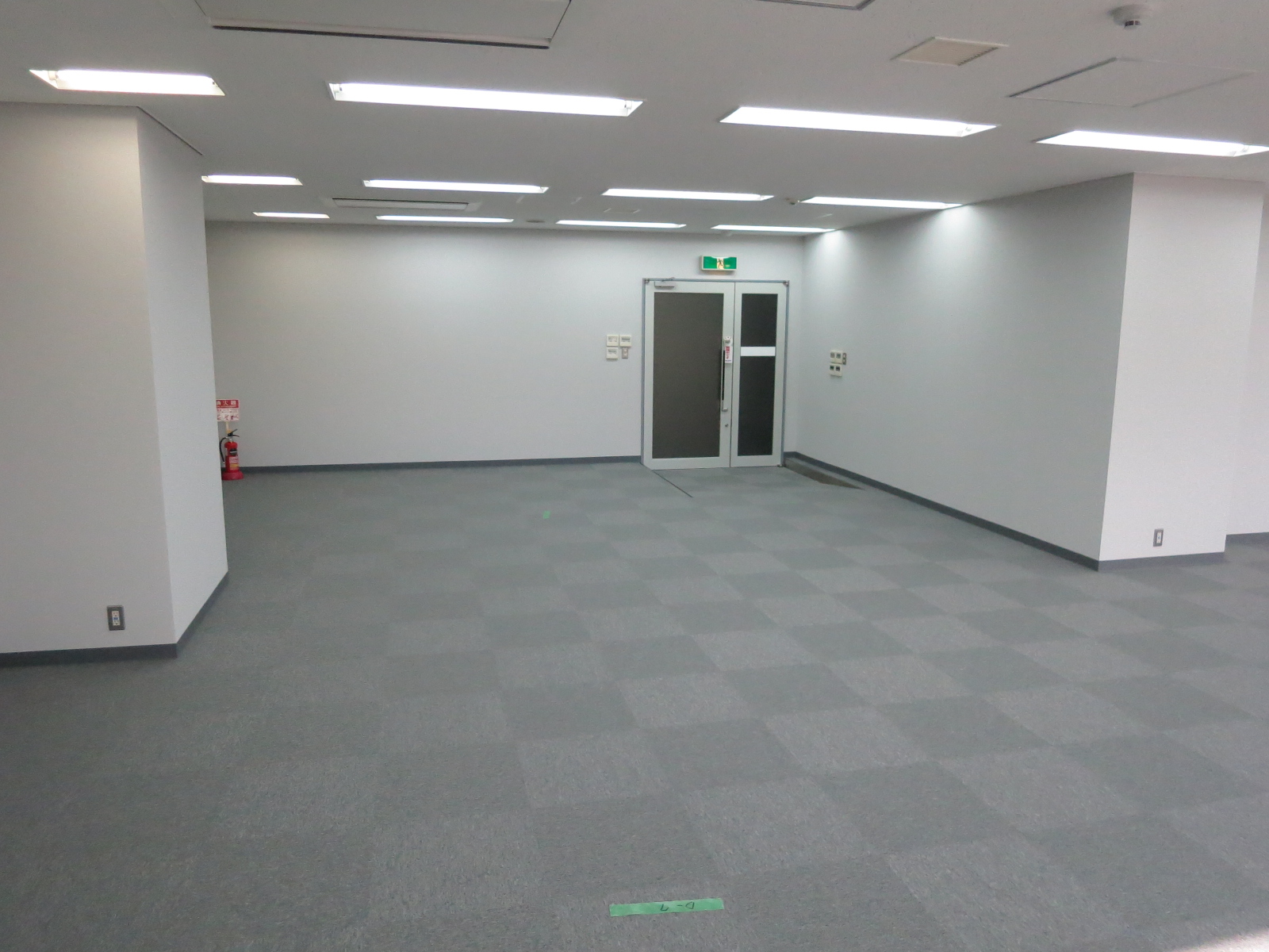 別角度からの様子