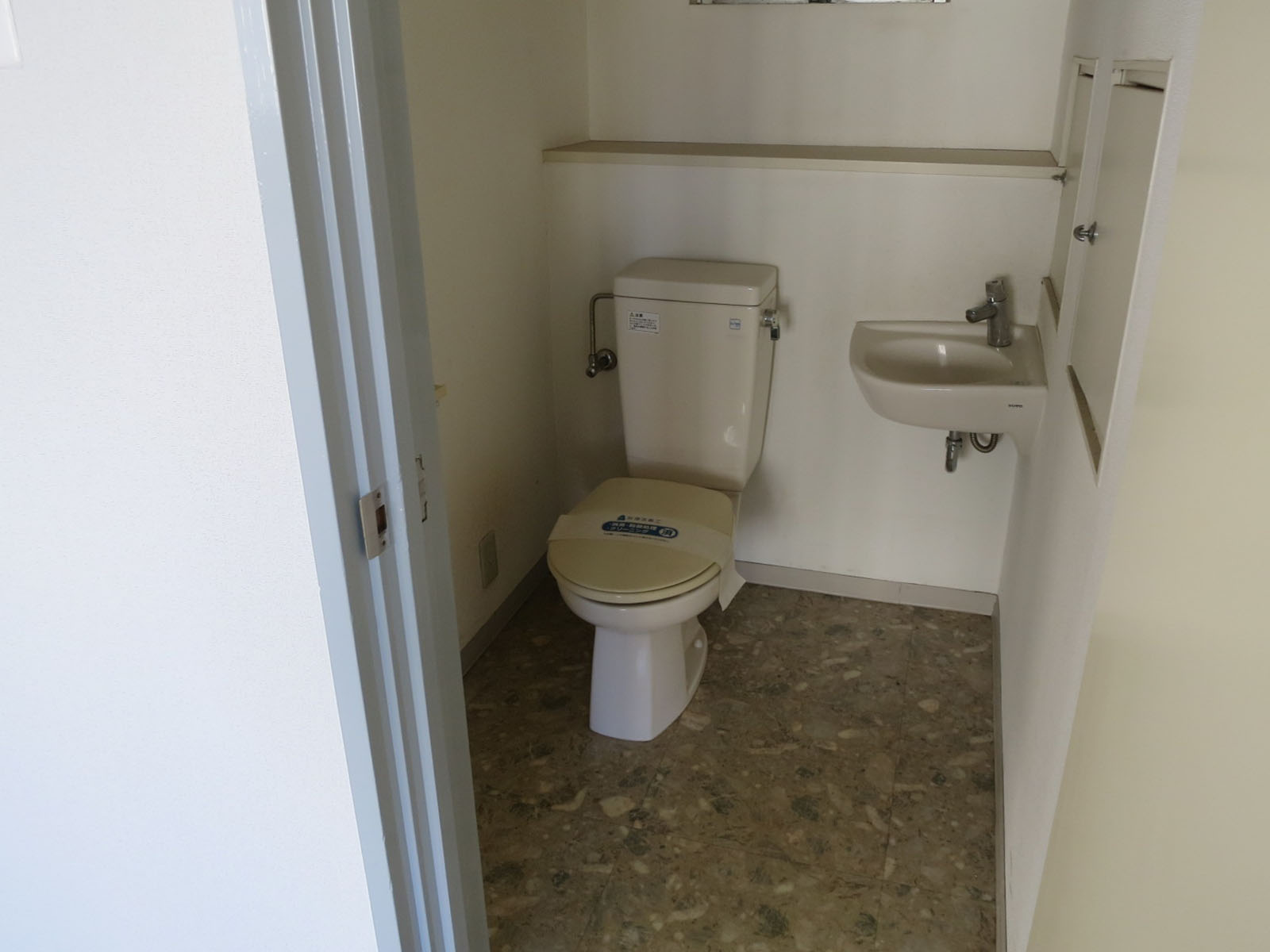 トイレ個室