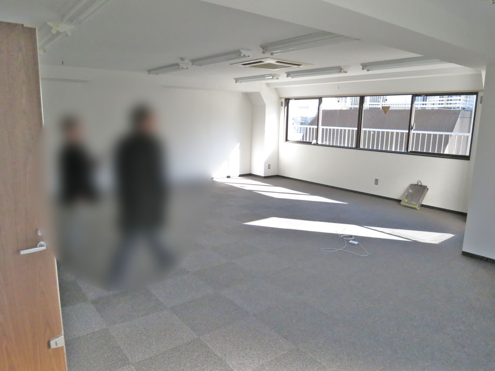 オフィス室内参考画像