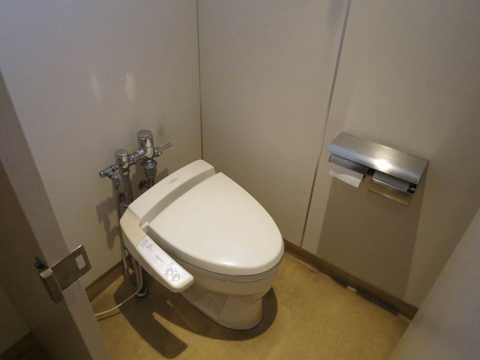 トイレ個室