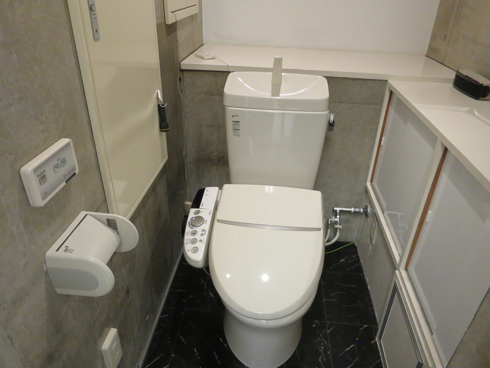 トイレ個室