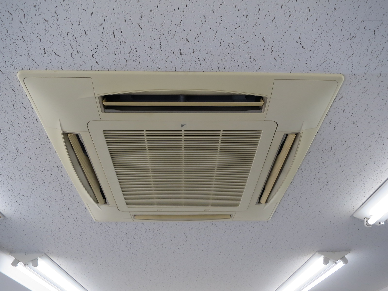 空調機器